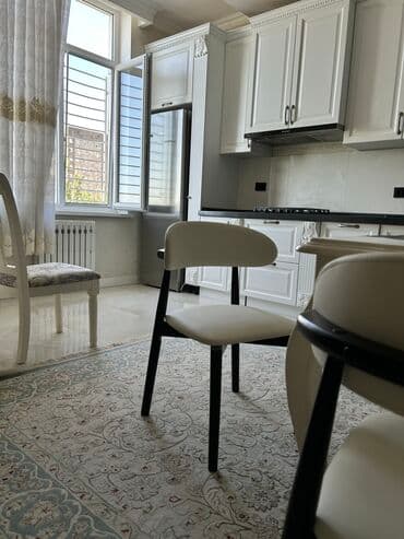 кафе столь: Стулья премиального качества. Корпус деревянный, сидения и спинка из — 3