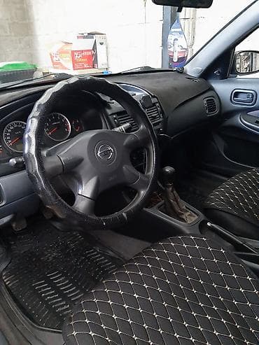 Продажа авто: Nissan Almera: 2004 г., 1.5 л, Механика, Бензин, Хэтчбэк — 8