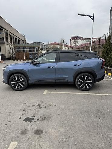 ауди 2022: Кроссовер (синий металлик, контрастная чёрная крыша) Основные — 5