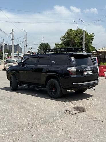 Toyota 4Runner: 2020 г., 4 л, Автомат, Газ, Внедорожник — 7