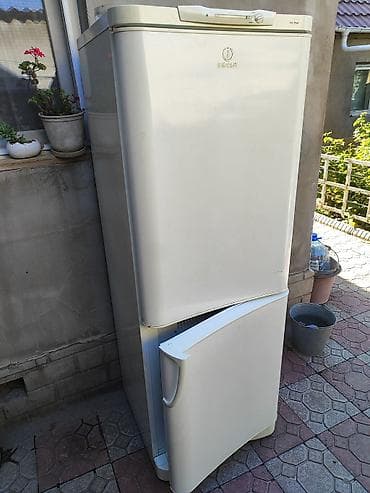 neta s: Холодильник Indesit, Б/у, Двухкамерный, No frost, 60 * 166 * 62 — 1