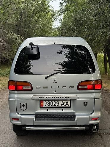 Транспорт: Mitsubishi Delica: 2003 г., 3 л, Бензин, Кроссовер — 5