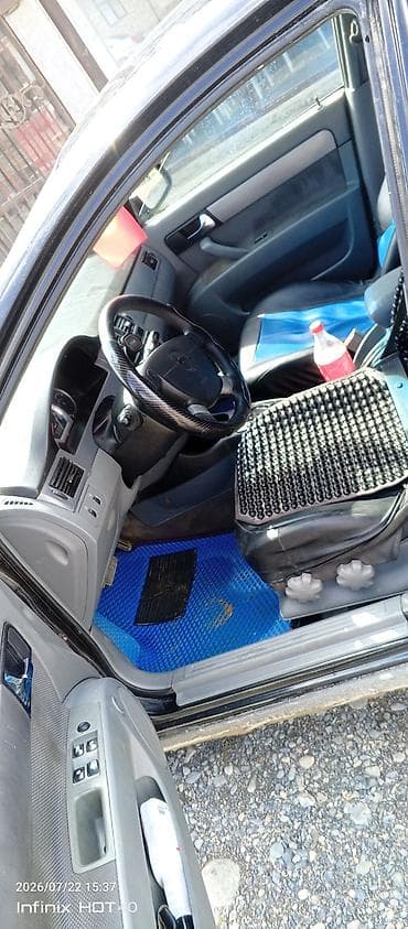mini jack: Chevrolet Lacetti: 2012 г., 1.6 л, Автомат, Бензин, Седан — 5