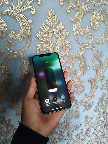 iphon xr: IPhone Xs Max, Б/у, 64 ГБ, Белый, 100 % — 3
