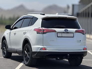 люк на машине: Toyota RAV4: 2018 г., 2.5 л, Вариатор, Гибрид, Кроссовер — 5