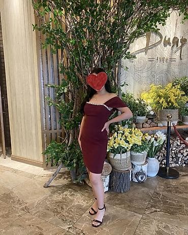 вечерне коктейльное платье: Бордовое вечернее/коктейльное платье с открытыми плечами. Надевала — 1