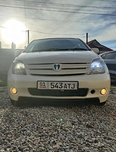 Toyota: Toyota Ist: 2003 г., 1.5 л, Автомат, Бензин, Хэтчбэк — 3