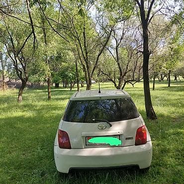 малолитражка машина: Toyota Ist: 2003 г., 1.3 л, Автомат, Бензин, Хэтчбэк — 4