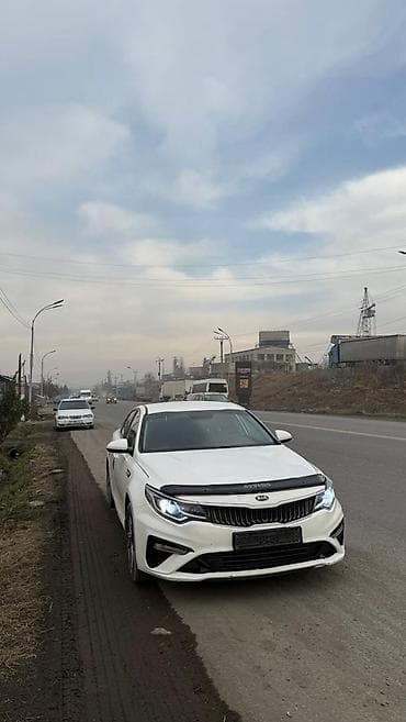 Kia Optima: 2019 г., Седан