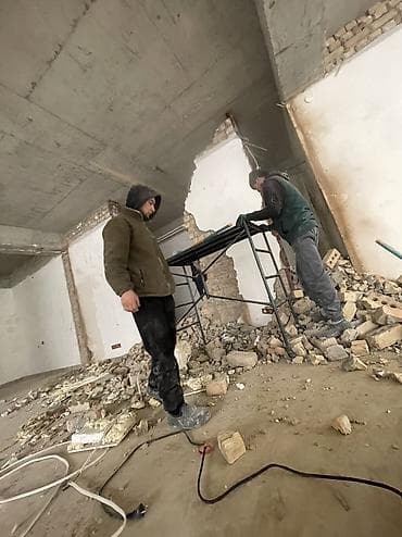 Услуги по строительству и ремонту: Демонтаж кафеля, Разбор полов, Снятие потолков | Снос перегородки | Снятие побелки, Зачистка от старых обоев, Сбивка старой штукатурки | Демонтаж кафельной плитки | Крыша из шифера, Металлочерепичная кровля, Мягкая кровля 3-5 лет опыта — 4