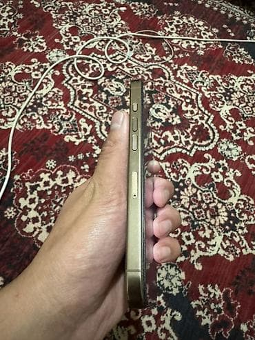 iphone es: IPhone 16 Pro, Б/у, 256 ГБ, Natural Titanium, Защитное стекло, Чехол, 97 % — 4