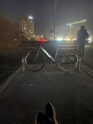 велик за 2000: Шоссейный велосипед, Рама L (172 - 185 см), Новый — 2