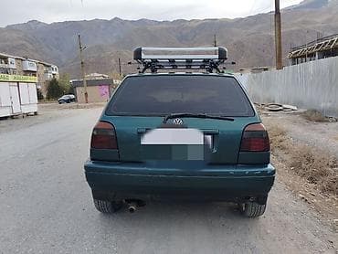Volkswagen Golf: 1995 г., 1.8 л, Механика, Бензин, Хэтчбэк