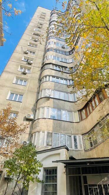 сдаю квартиру 8 микрорайон: 3 комнаты, 88 м², Индивидуалка, 8 этаж, Косметический ремонт — 1