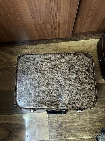 watch active: Чемодан, Маленький (до 40 л), Твердый корпус — 4