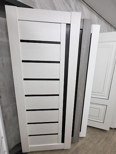 Межкомнатные двери с горизонтальными фрезерованными вставками и at lalafo.kg Межкомнатные двери с горизонтальными фрезерованными вставками и