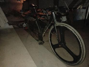 Велосипеддер: Трековый велосипед (фикс/синглспид) с аэродеталями. Основные — 4