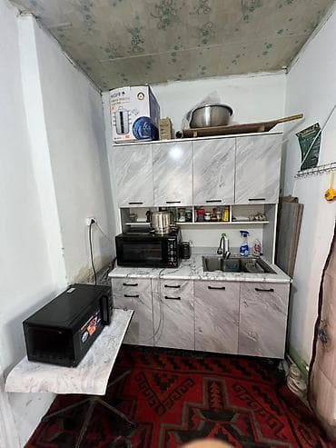 дома с большим участком: Продается жилой дом с прилегающими постройками и участком. Основные — 5