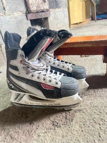 аренда музыкальных инструментов: Разные пары коньков для хоккея и фигурного катания. В наличии на — 1
