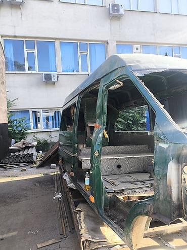 спринтер средний база: Mercedes-Benz — 3
