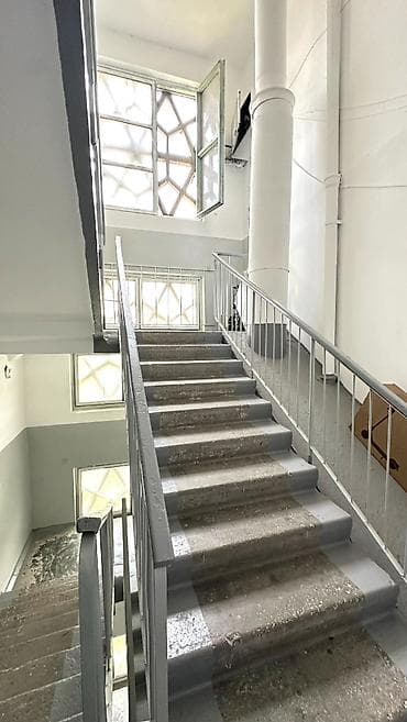 Кыймылсыз мүлк: 3 бөлмө, 62 м², 105-серия, 9 кабат, Косметикалык ремонт — 2