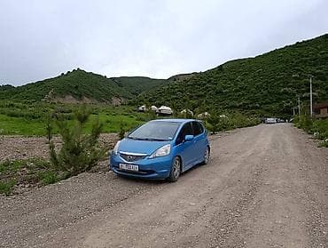 matiz 2012: Honda Fit: 2009 г., 1.5 л, Механика, Бензин, Хэтчбэк — 7