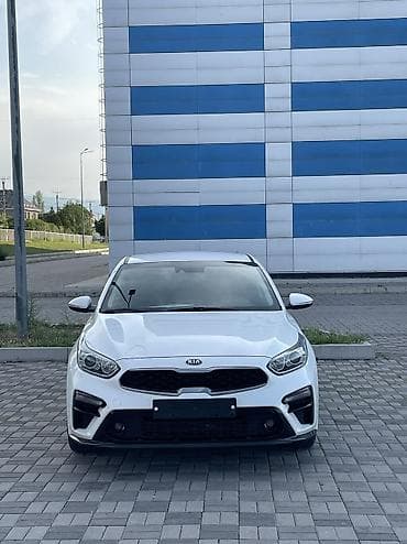 deepal so7: Kia K3: 2019 г., 1.6 л, Бензин, Хэтчбэк — 2