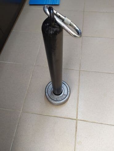 грифы: Вертикальный гриф 50 мм. Конструкция предназначена для размещения — 3