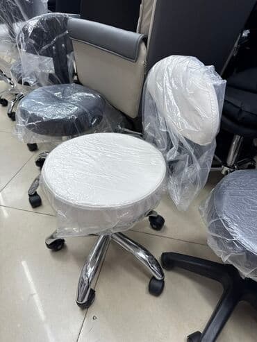 Тумбалар: Стулья на колесах для салонов, мастеров и домашнего рабочего места. От — 4