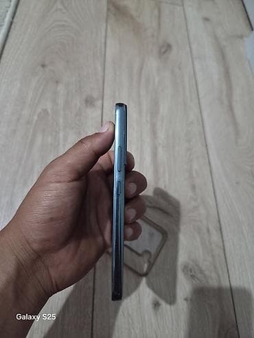 pixel 7pro: Samsung Galaxy S22, Б/у, 256 ГБ, цвет - Серый, 2 SIM — 4