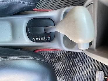 jac 9: Mazda Demio: 2001 г., 1.3 л, Автомат, Бензин, Хэтчбэк — 9