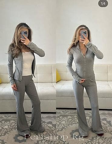 Женский костюм-двойка на молнии Состояние: новый Размер: стандарт — 3