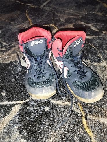 с кызылтуу: Эркектердин кроссовкасы, 36, Asics, Жаңы, түсү - Кара, Акысыз жеткирүү — 3