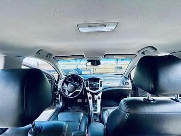 Chevrolet Cruze: 2010 г., Автомат, Седан