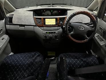 mark 2 qualis: Toyota Voxy: 2003 г., 2 л, Автомат, Бензин, Минивэн — 7
