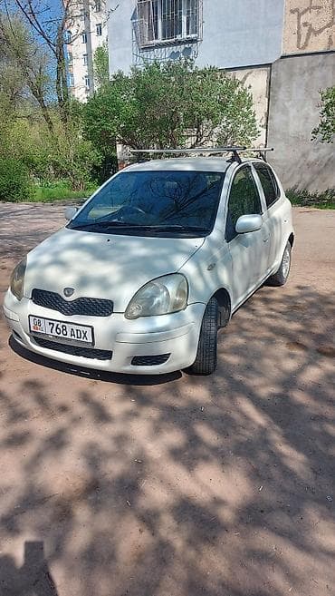 Toyota Vitz: 2004 г., 1.3 л, Автомат, Бензин, Хэтчбэк