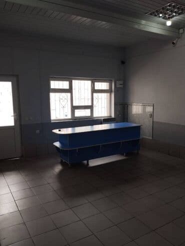 продаю офис 107 м² с ремонтом с мебелью административное здание 1 этаж: Продается помещение с действующим бизнесом в центре г.Каракол — 4