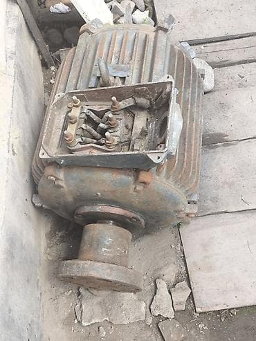 Электродвигатель промышленный, фланцевый в рабочем состоянии 55 кВт