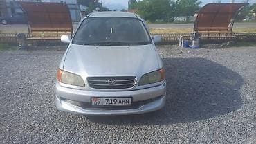 Toyota Ipsum: 2000 г., 2 л, Автомат, Бензин, Вэн/Минивэн