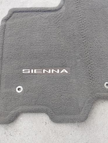 bmw e35: Родные Ворсовые Полики Для салона Toyota, цвет - Серый, Б/у, Самовывоз — 2