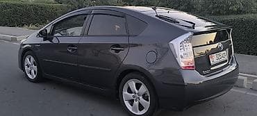 mazda 3 2004: Toyota Prius: 2010 г., Автомат, Гибрид, Хэтчбэк — 4