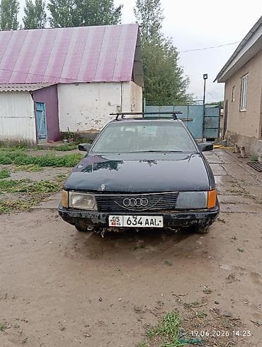 Унаа сатуу: Audi 100: 1988 г., 2 л, Кол менен иштөөчү, Бензин, Седан — 2