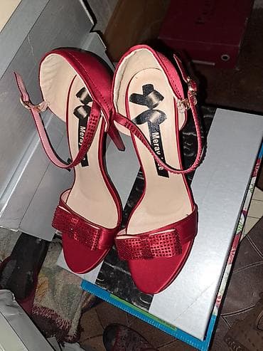 Жеке буюмдар: 1). Вечерняя обувь. На выпускной. 39размер, Merry Kea. За — 3