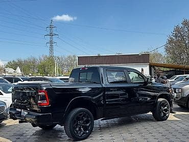 low ll: Dodge Ram 1500: 2019 г., 5.7 л, Автомат, Бензин, Пикап — 2