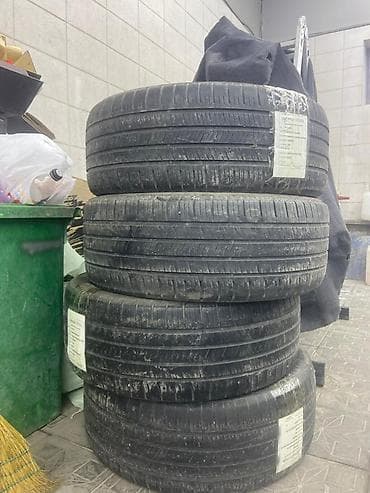 Комплект шин летних, размер 255/50 R20 
Цена 16т