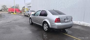 Volkswagen: Volkswagen Bora: 2002 г., 2.3 л, Механика, Бензин, Седан — 7