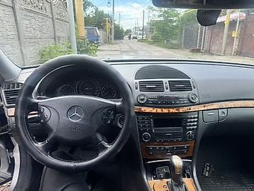 Mercedes-Benz E-Class: 2002 г., 3.2 л, Автомат, Бензин, Седан
