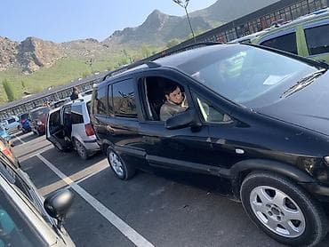 Opel Zafira: 2002 г., 2.2 л, Ручные, Бензин, Минивэн