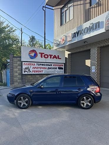 Продажа авто: Volkswagen Golf: 1999 г., 1.6 л, Ручные, Бензин, Хэтчбэк — 3