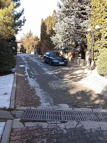 Mazda Cronos: 1992 г., 1.8 л, Механика, Гибрид, Седан